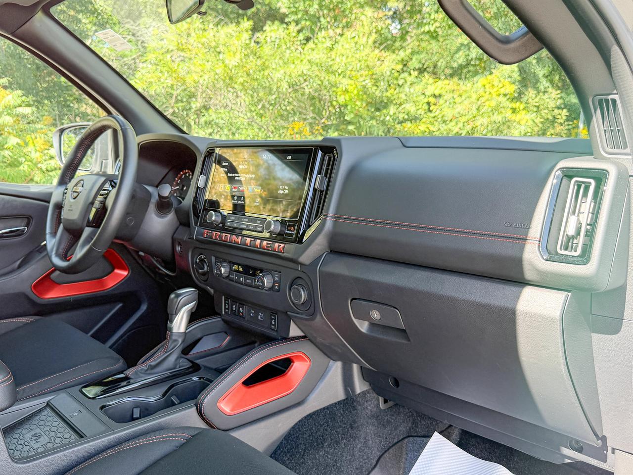 2025 Nissan Frontier Pro-4X Photo