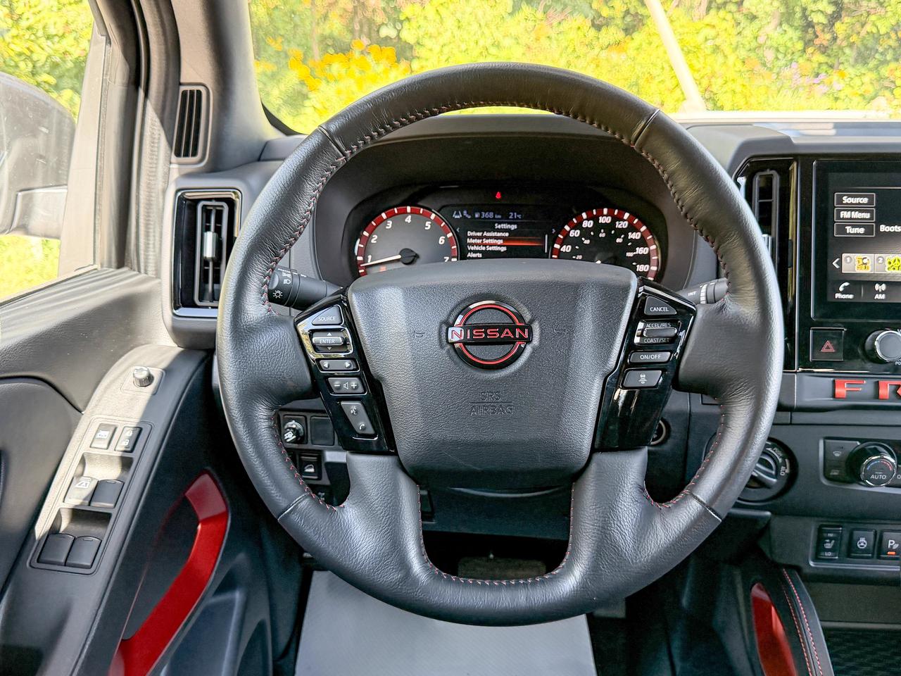2025 Nissan Frontier Pro-4X Photo