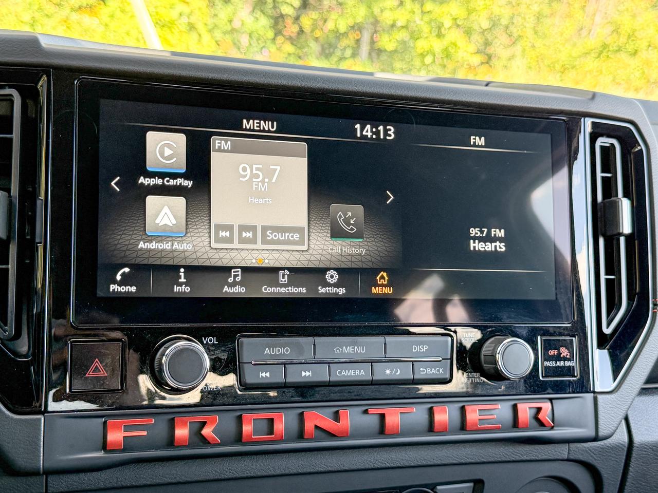 2025 Nissan Frontier Pro-4X Photo