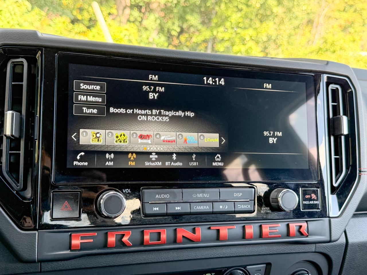 2025 Nissan Frontier Pro-4X Photo