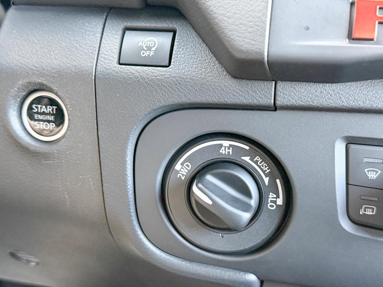 2025 Nissan Frontier Pro-4X Photo