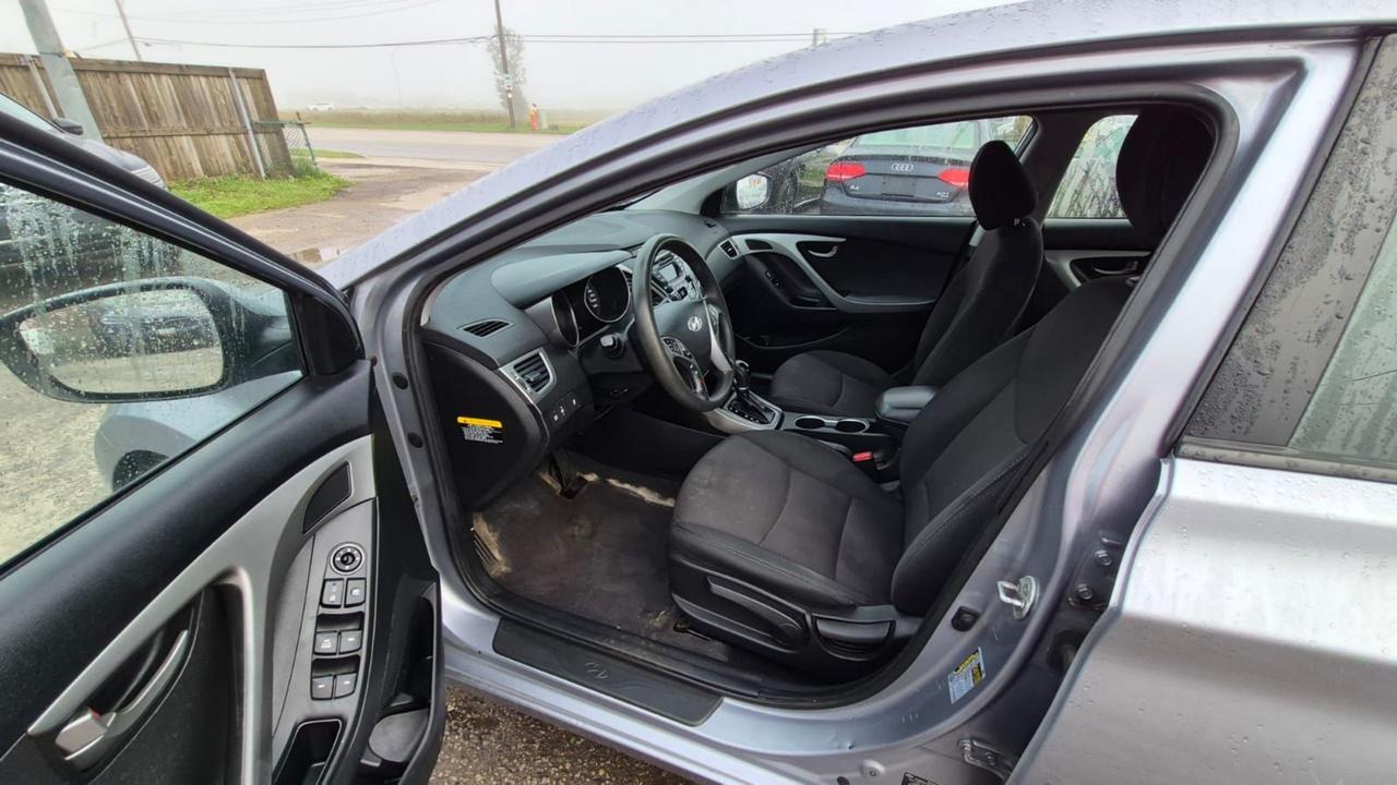 2016 Hyundai Elantra GL, SEDAN, AUTO, 4 CYL, NO ACCIDENT, 1 OWNER, CERT Photo
