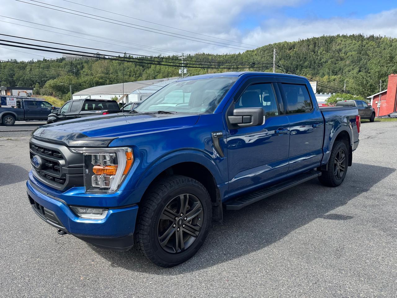 2022 Ford F-150 XLT SuperCrew 2.7L 5.5' Box - Photo #1