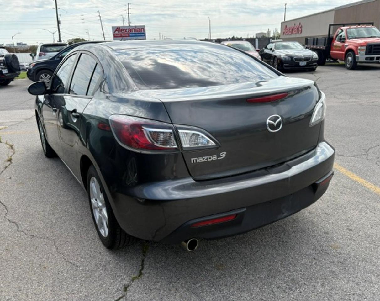 2011 Mazda MAZDA3 GS Photo