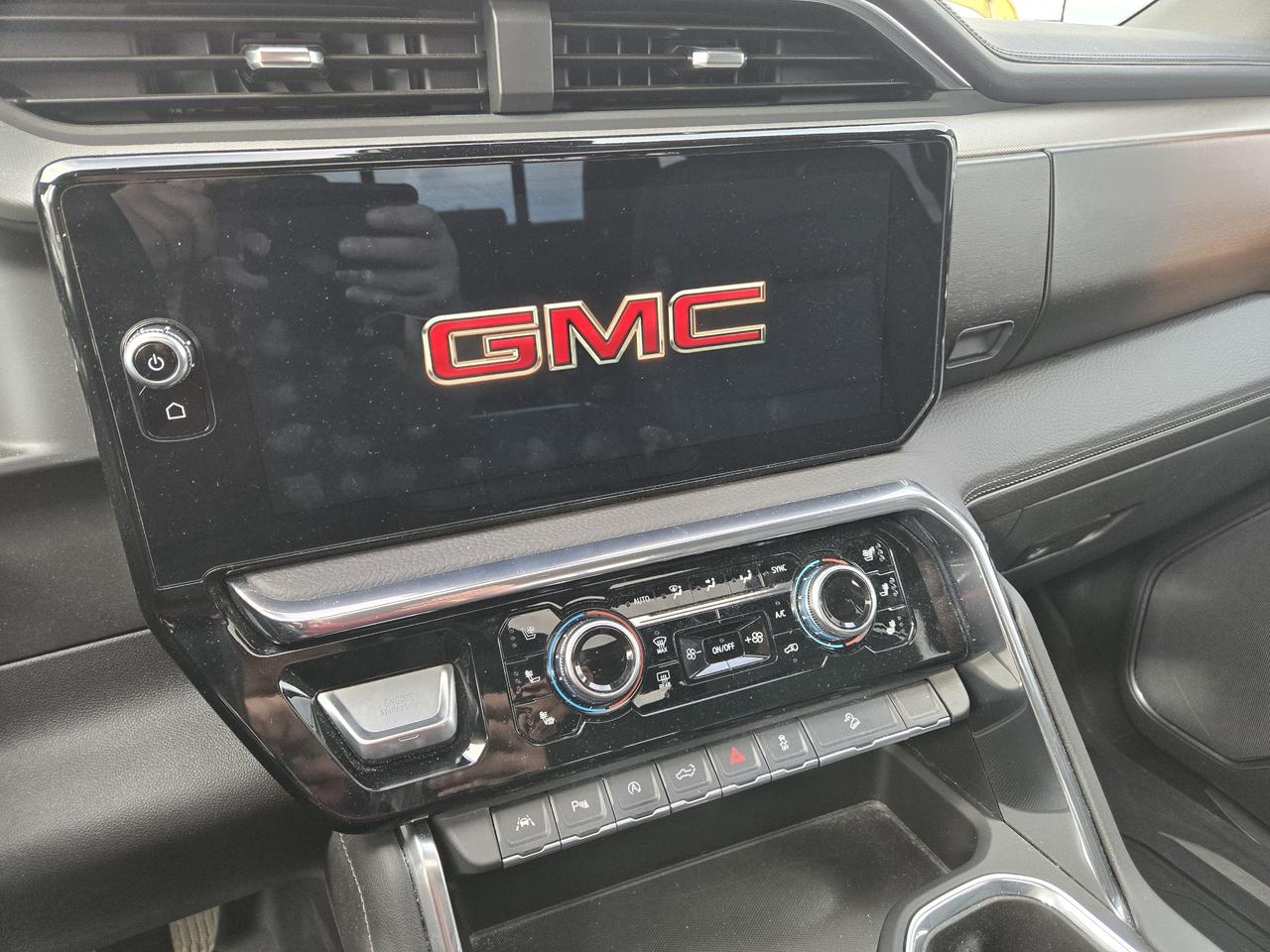 2025 GMC Sierra 1500 Denali Photo