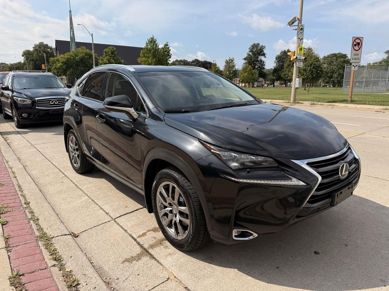 2017 Lexus NX 200t