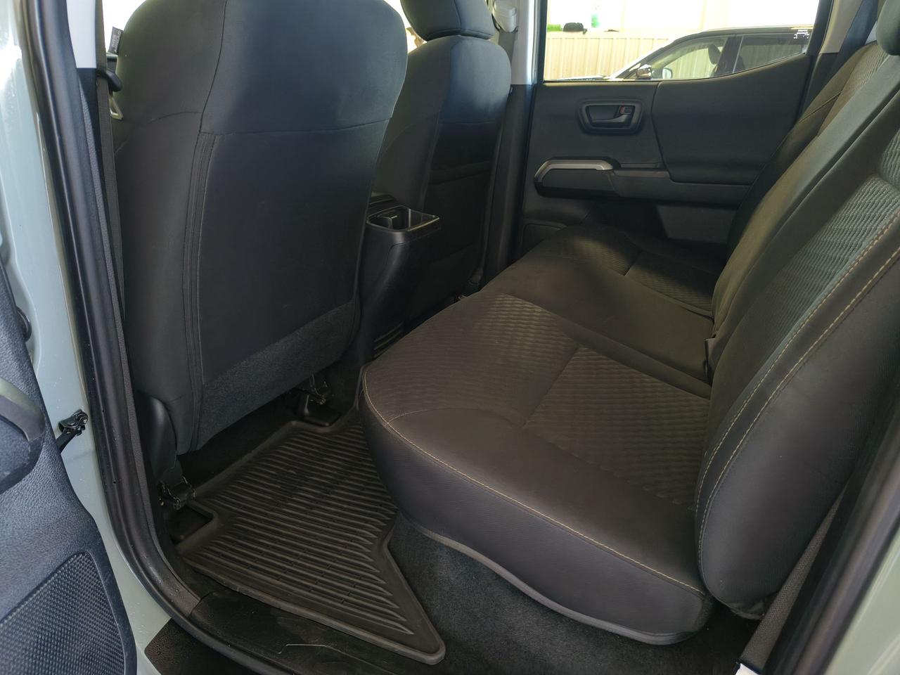 2023 Toyota Tacoma TRAIL Photo0