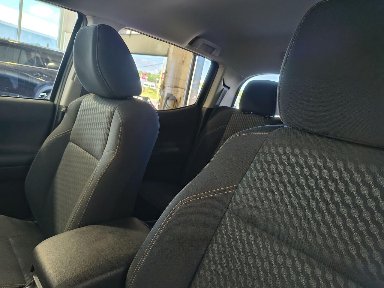 2023 Toyota Tacoma TRAIL Photo0