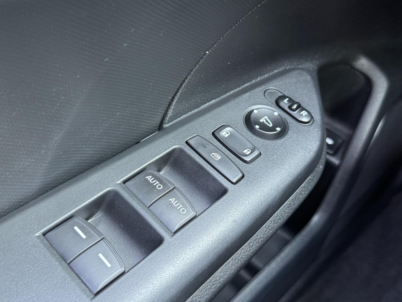 2019 Honda Civic LX+CLEAN CARFAX+ACCIDENT FREE Photo