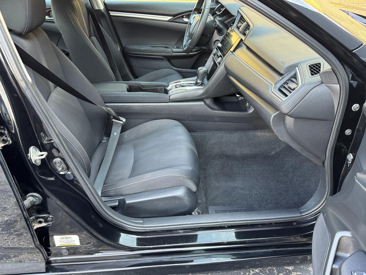 2019 Honda Civic LX+CLEAN CARFAX+ACCIDENT FREE Photo