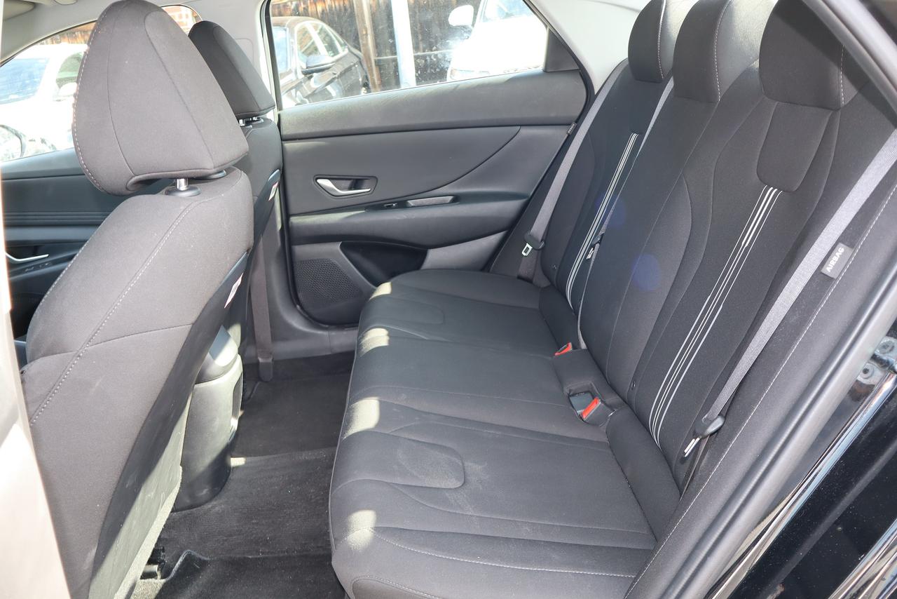 2025 Hyundai Elantra Preferred Photo