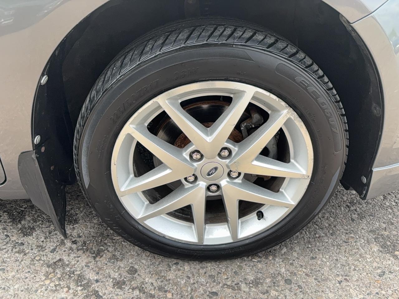2012 Ford Fusion SEL Photo