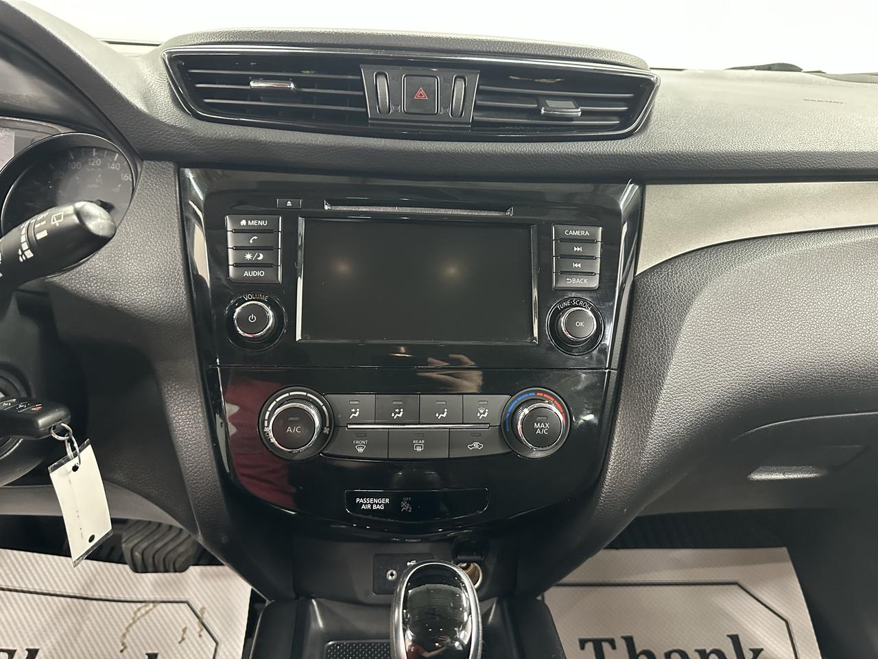 2019 Nissan Qashqai S Photo28