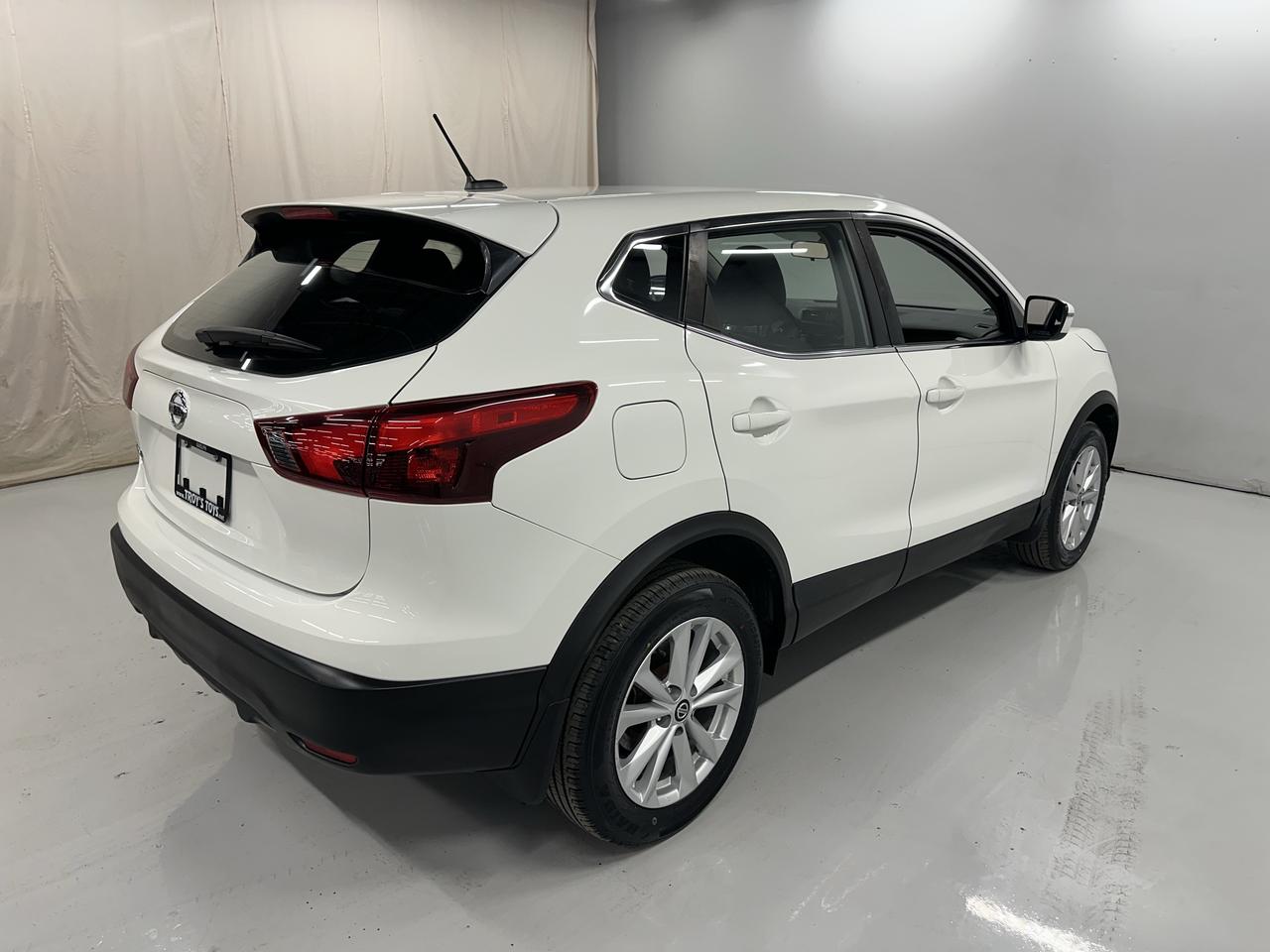 2019 Nissan Qashqai S Photo23