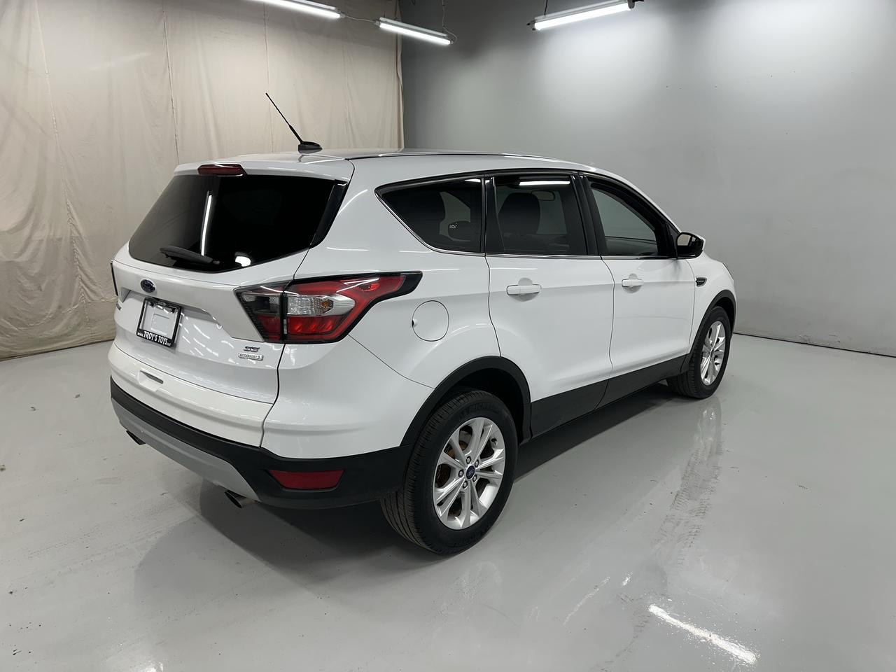 2017 Ford Escape FWD 4dr SE Photo36