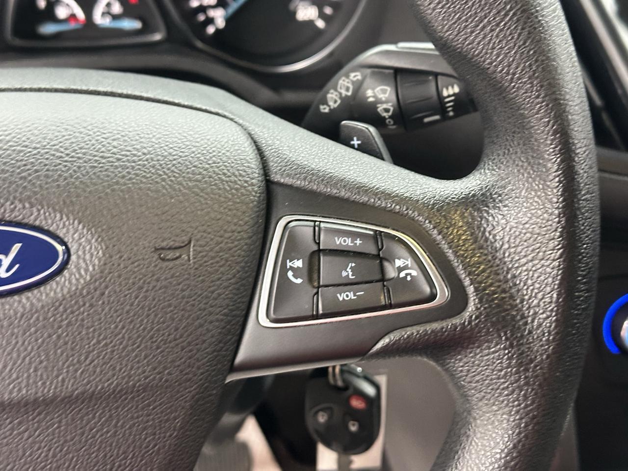 2017 Ford Escape FWD 4dr SE Photo36