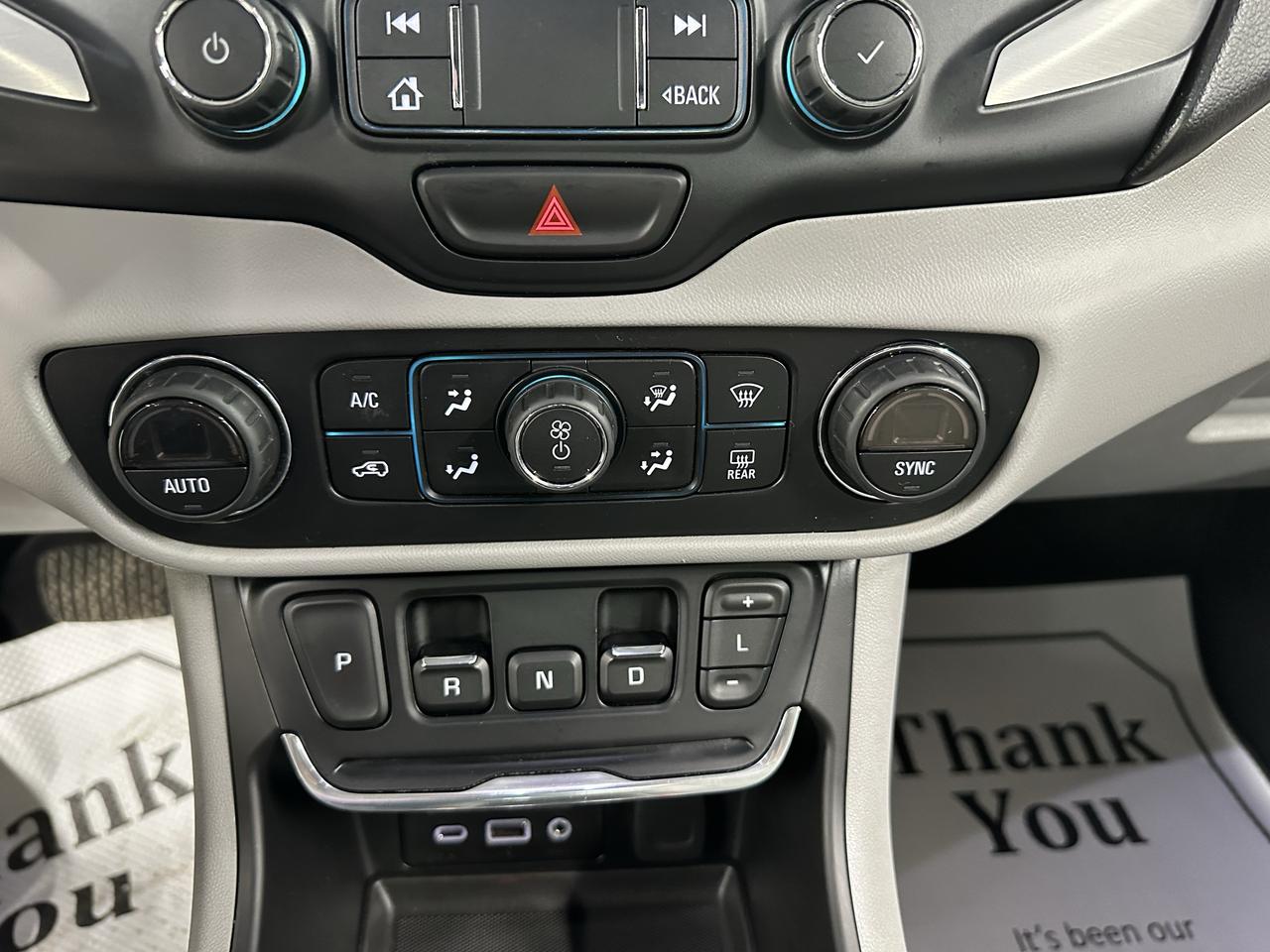 2019 GMC Terrain AWD 4DR SLT Photo8