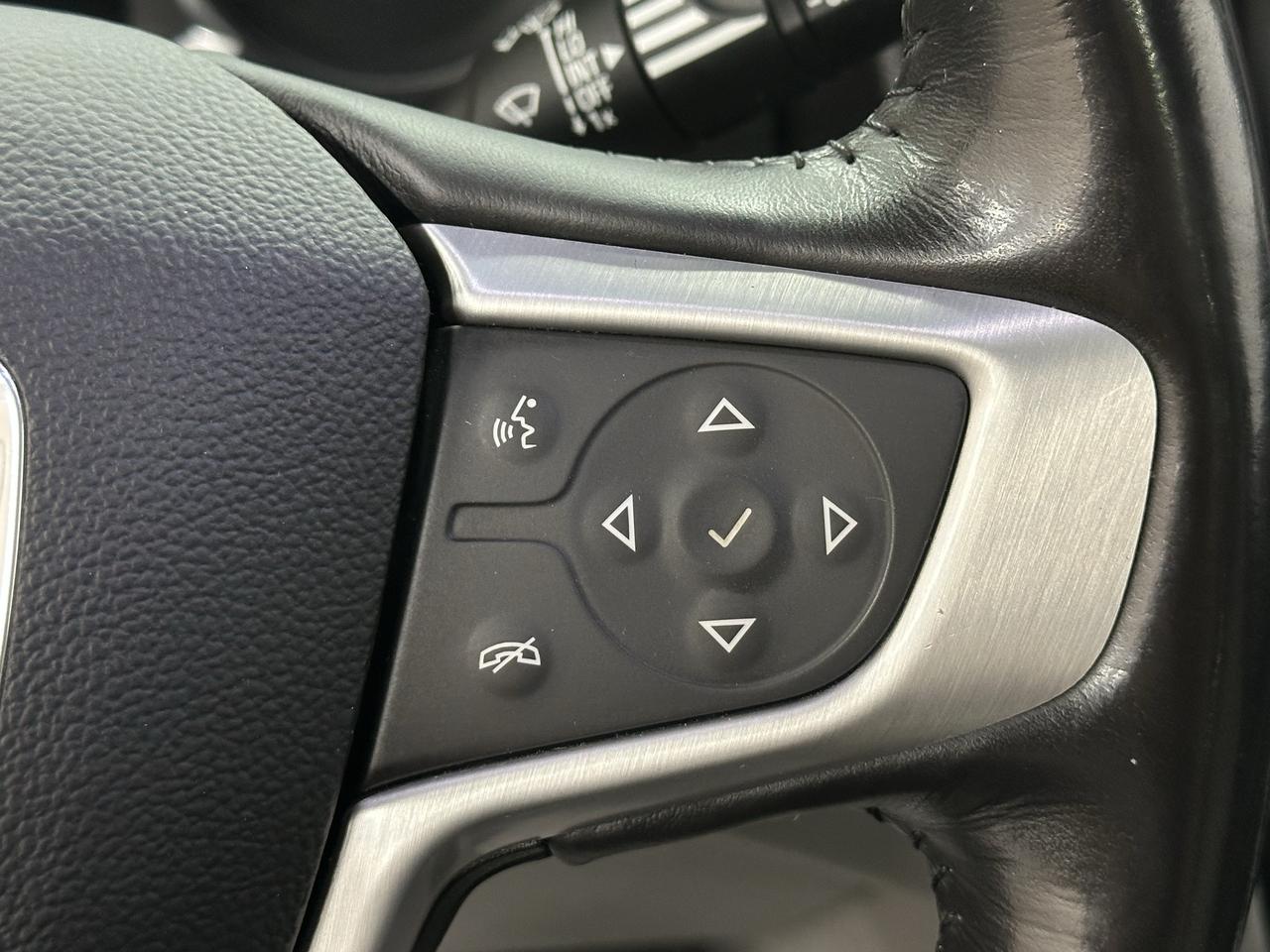 2019 GMC Terrain AWD 4DR SLT Photo11