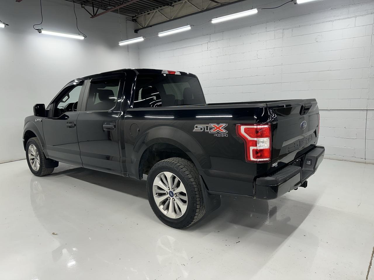 2018 Ford F-150 XLT 4WD SuperCrew 5.5' Box Photo21