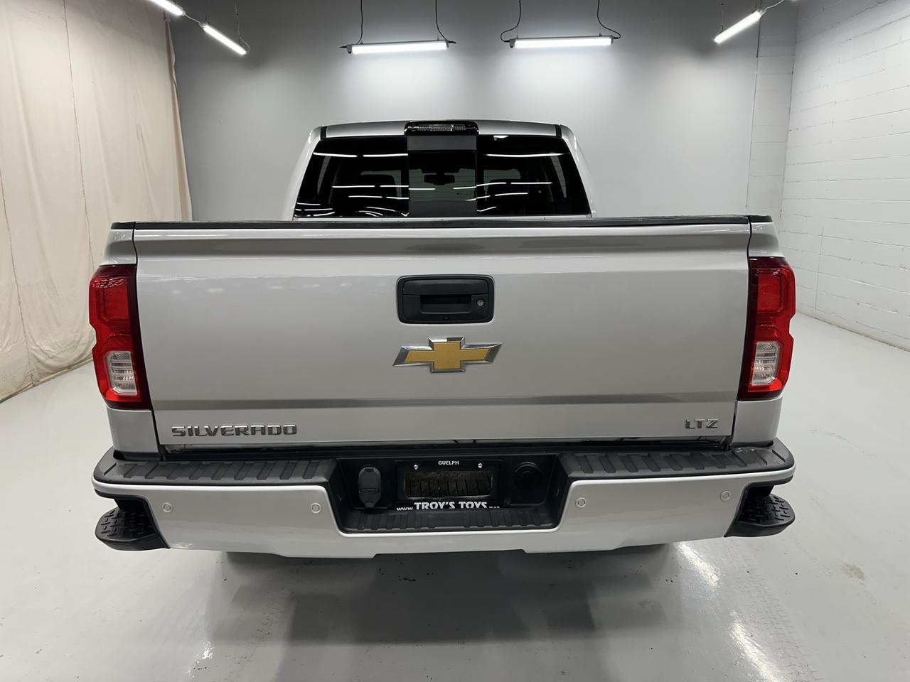 2016 Chevrolet Silverado 1500 4WD Crew Cab 143.5" LTZ w/2LZ Photo5