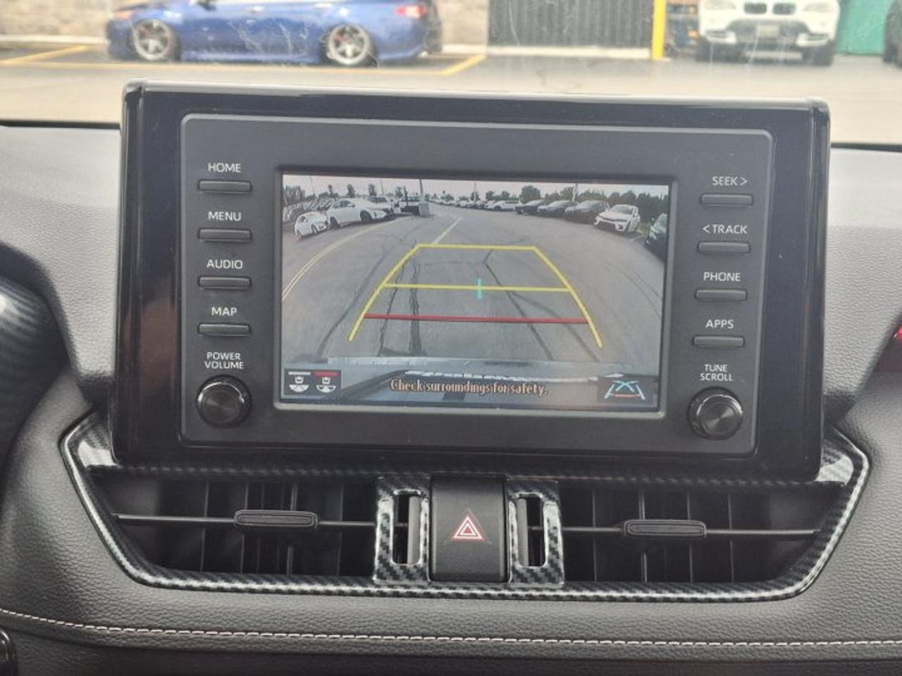 2019 Toyota RAV4 XLE | Sunroof | Heated Seats + Steering | Power Liftgate | Apple CarPlay | Rear Cam and More ! Photo