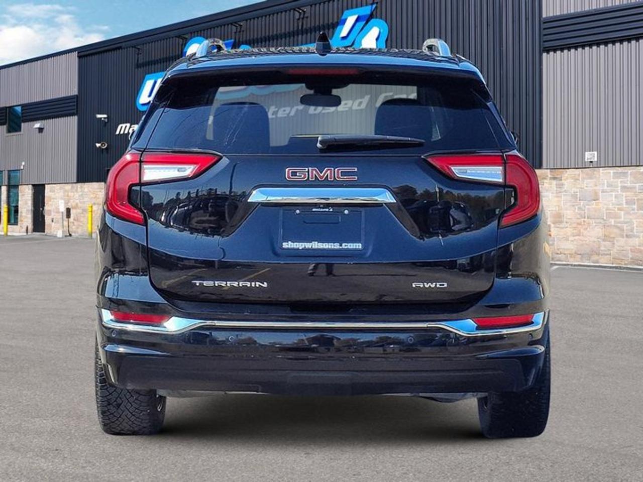 2024 GMC Terrain Denali AWD | Leather | Pano Roof | Heated Seats + Steering | Power Liftgate | Remote Start and More! Photo