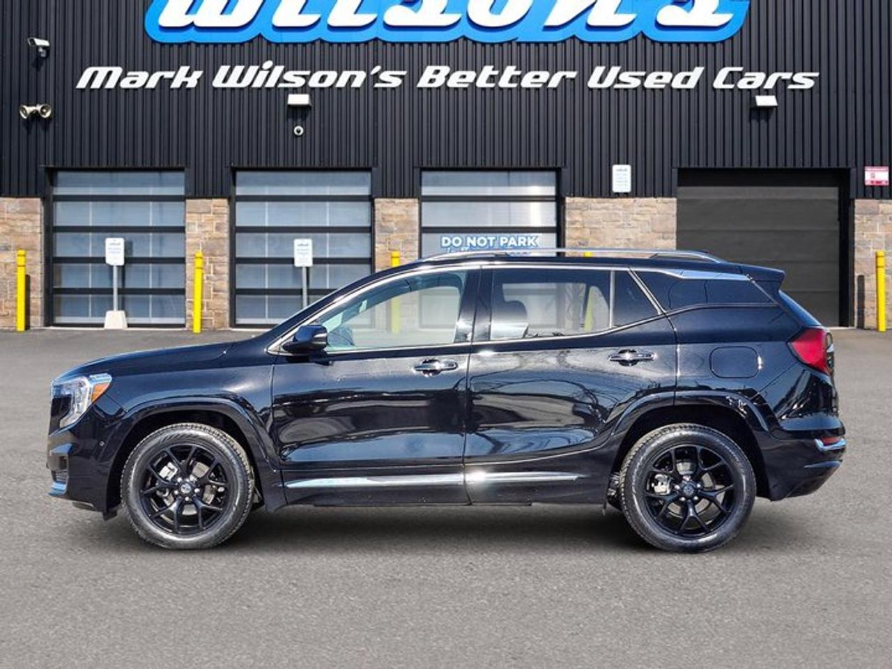 2024 GMC Terrain Denali AWD | Leather | Pano Roof | Heated Seats + Steering | Power Liftgate | Remote Start and More! Photo