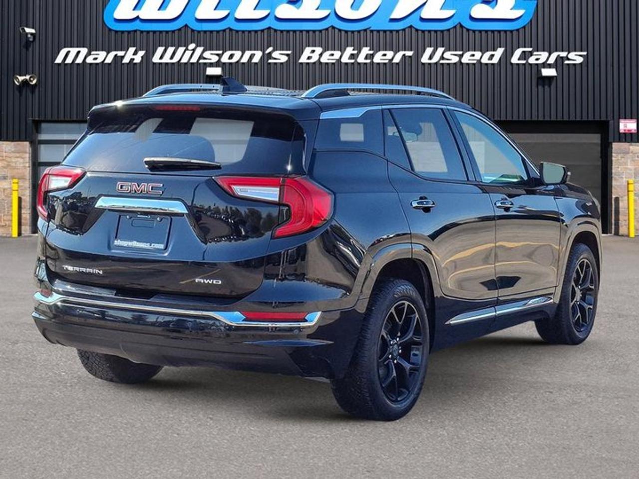 2024 GMC Terrain Denali AWD | Leather | Pano Roof | Heated Seats + Steering | Power Liftgate | Remote Start and More! Photo