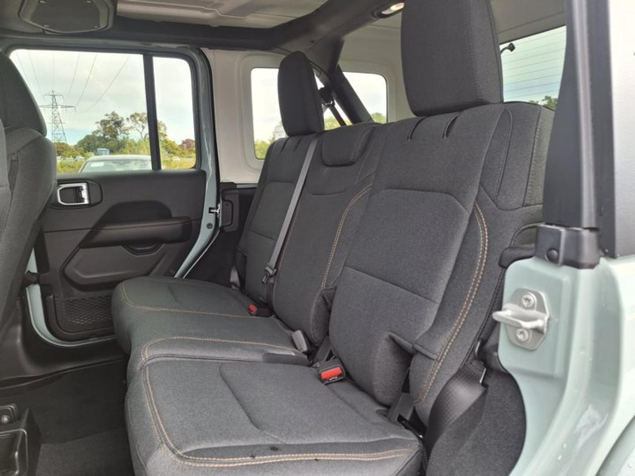 2024 Jeep Wrangler Sahara 4Dr 4X4 | V6 | Heated Wheel + Seats | Remote Start | CarPlay + Android | Rear Camera & More ! Photo