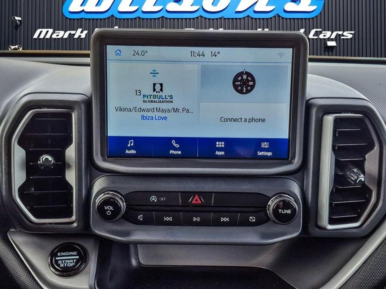 2023 Ford Bronco Sport Big Bend 4x4 | Black Diamond Off Road Package | Heated Seats | Remote Start | Tow Package and More ! Photo