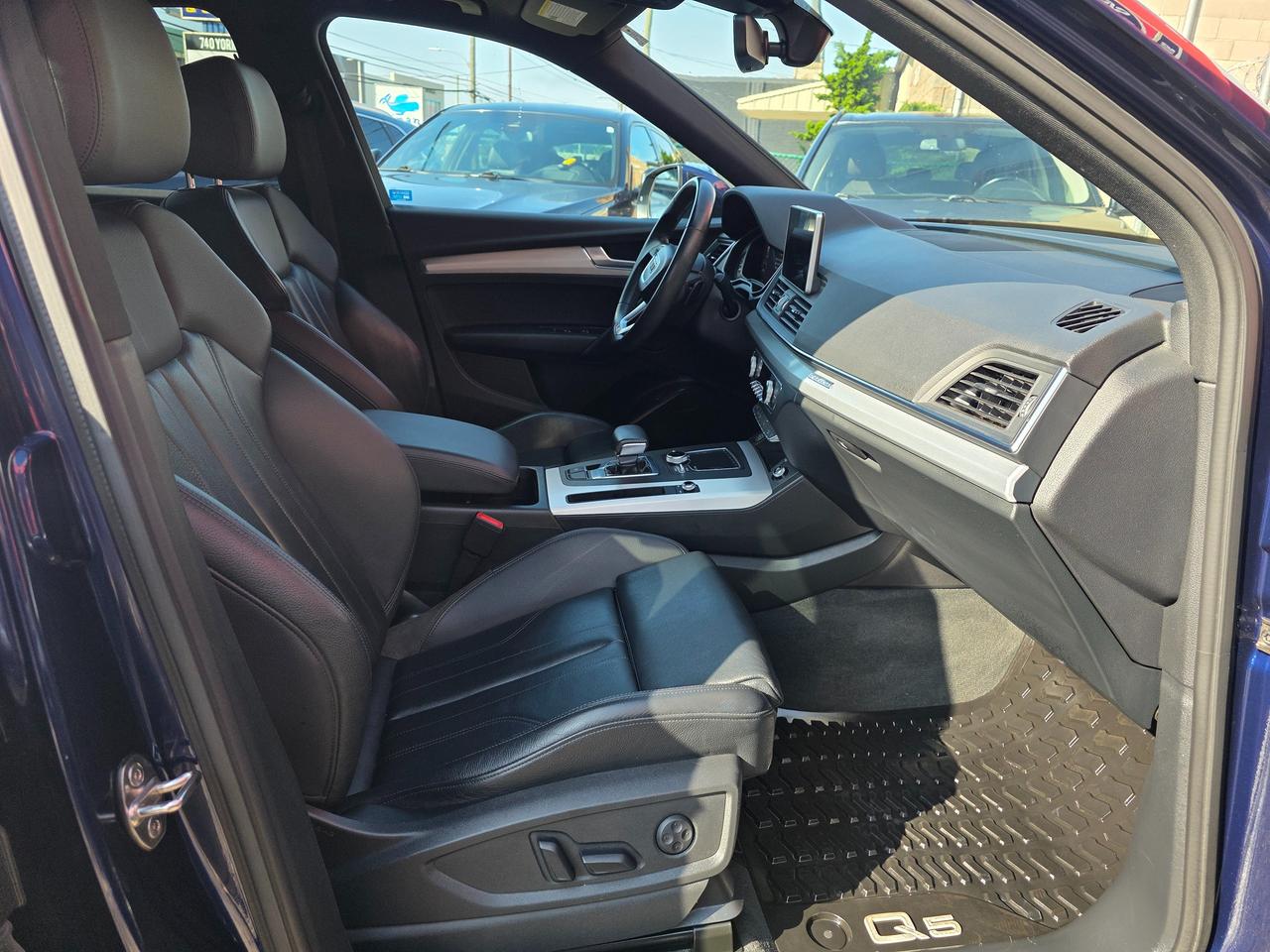 2020 Audi Q5 S-Line Progressiv Quattro AWD Photo