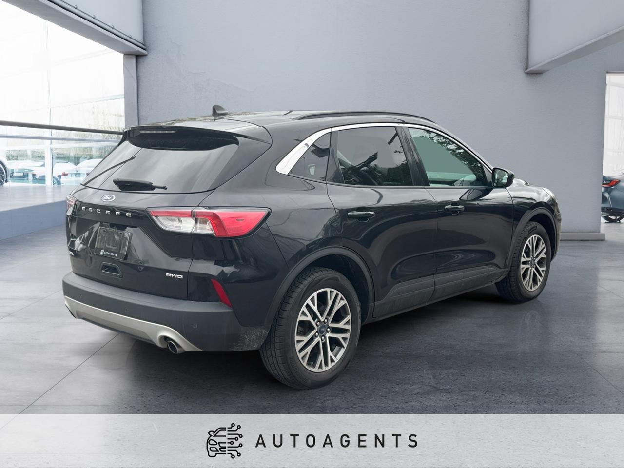 2021 Ford Escape SEL AWD Photo4