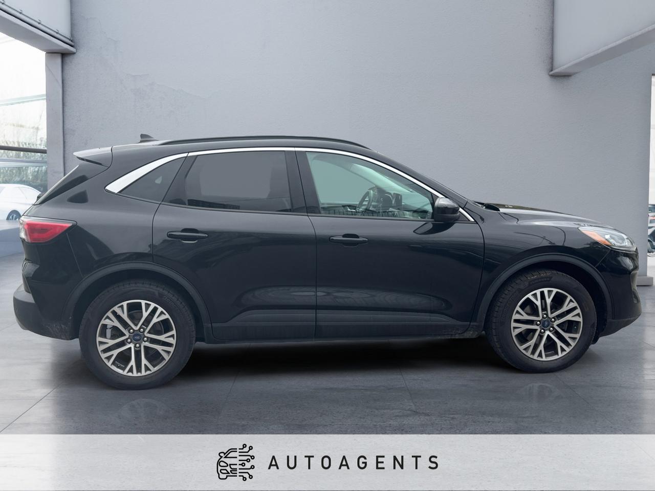 2021 Ford Escape SEL AWD Photo
