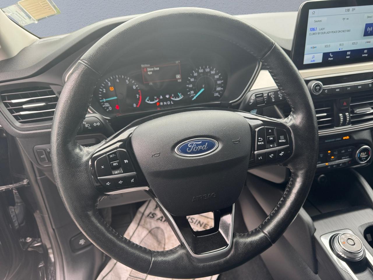 2021 Ford Escape SEL AWD Photo