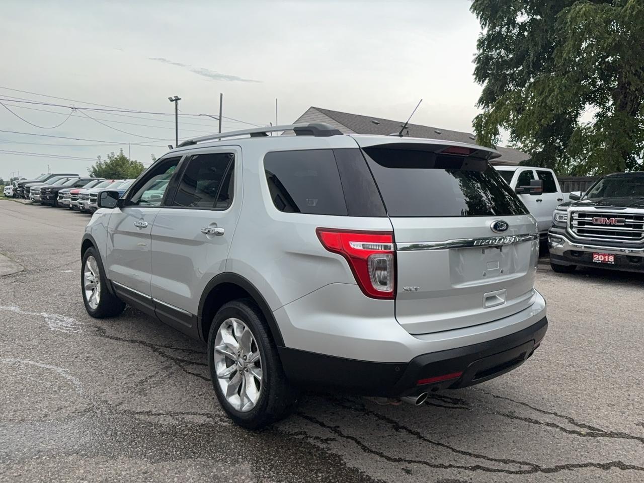 2013 Ford Explorer XLT | 4WD | Clean CARFAX Photo