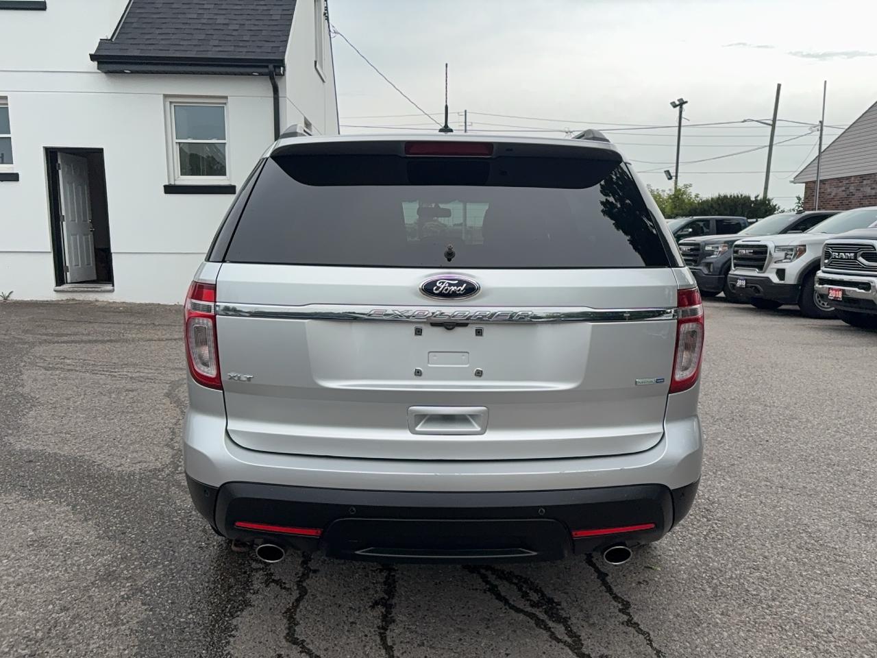 2013 Ford Explorer XLT | 4WD | Clean CARFAX Photo