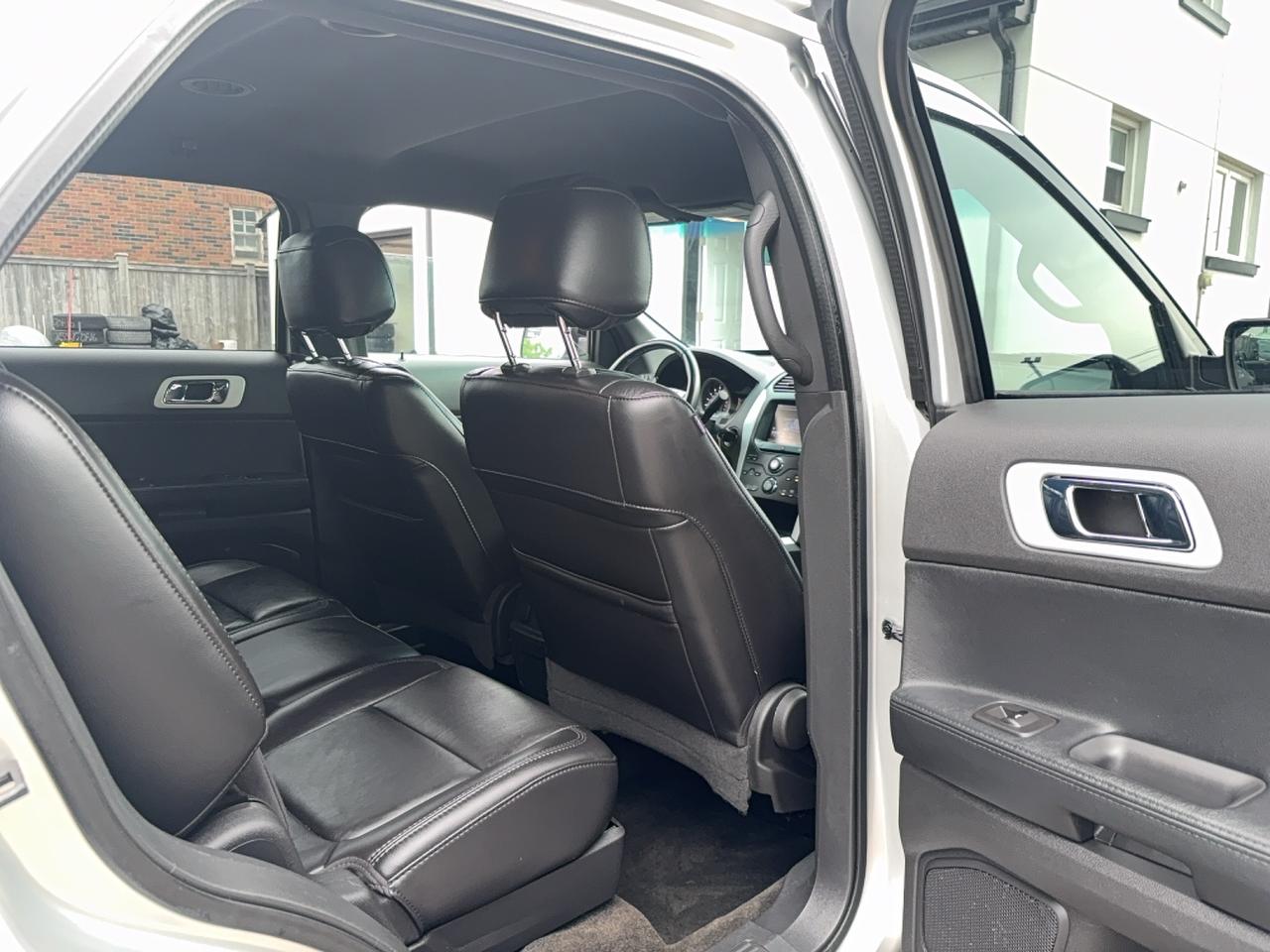 2013 Ford Explorer XLT | 4WD | Clean CARFAX Photo
