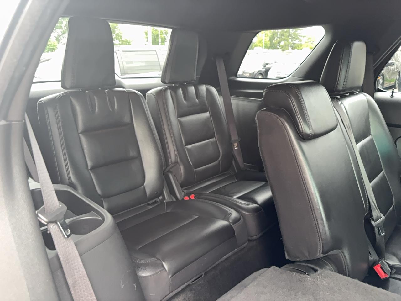 2013 Ford Explorer XLT | 4WD | Clean CARFAX Photo