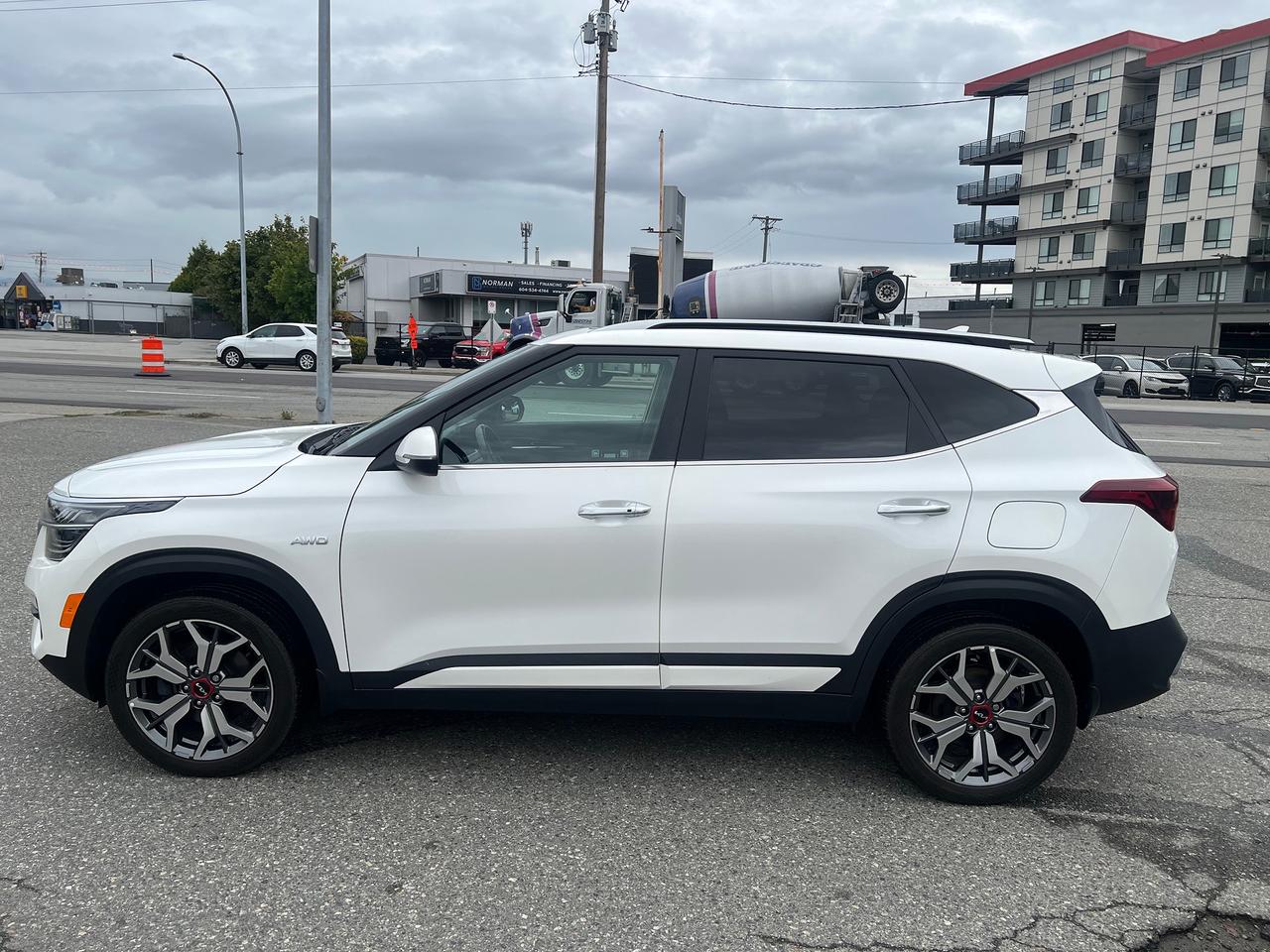 2022 Kia Seltos SX Turbo Photo