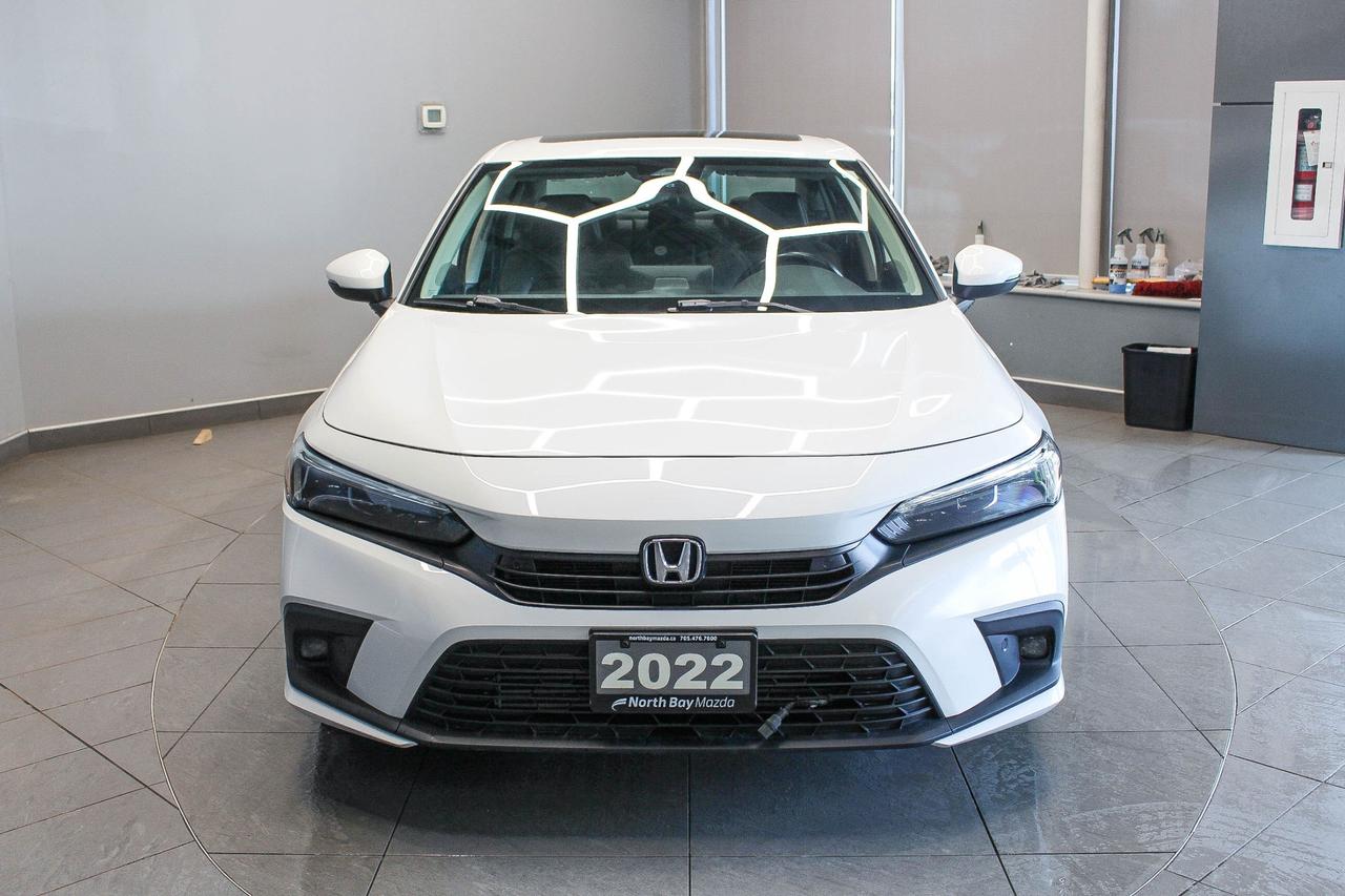2022 Honda Civic Touring HEATED FRONT AND REAR SEATS - BOSE AUDIO - LEATHER SEATS Photo2