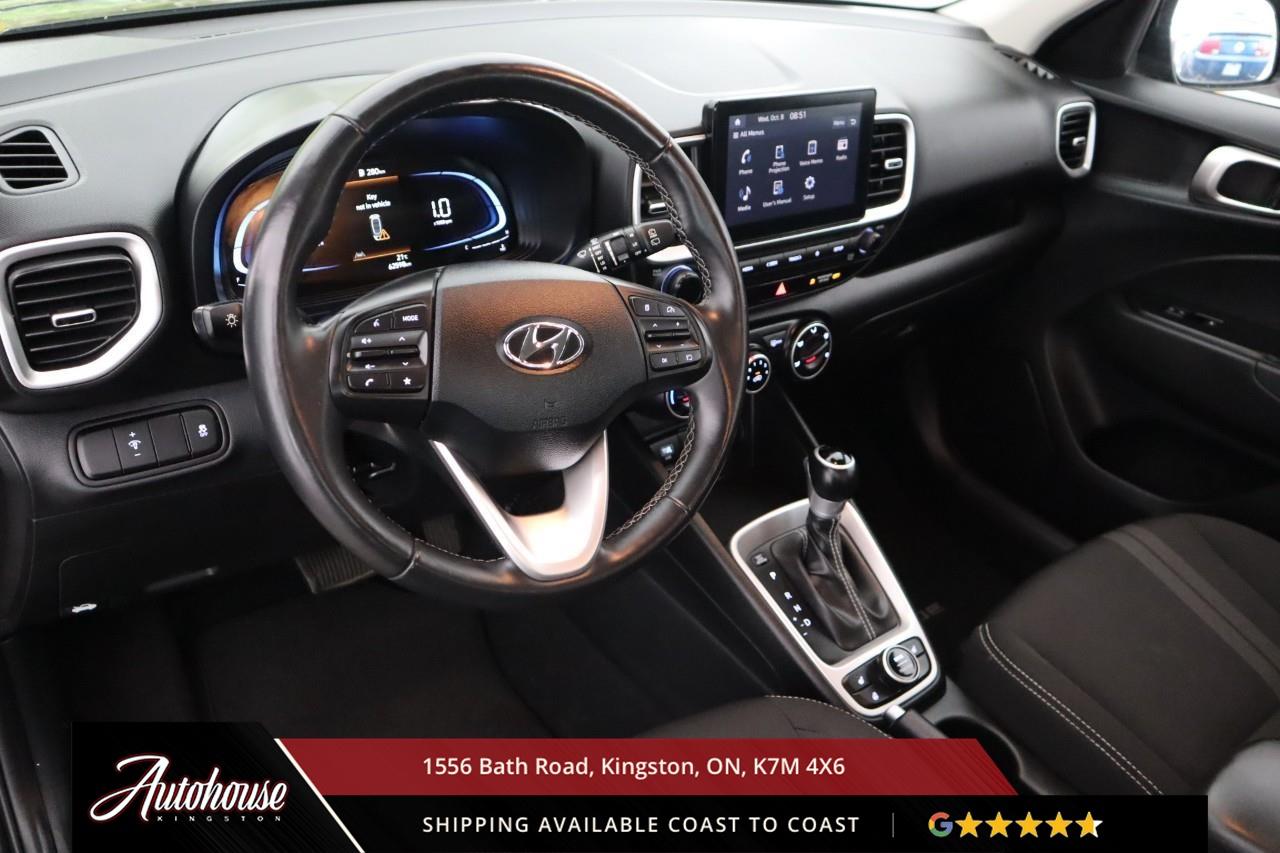 2025 Hyundai Venue Preferred REARVIEW CAMERA - HEATED SEATS Photo