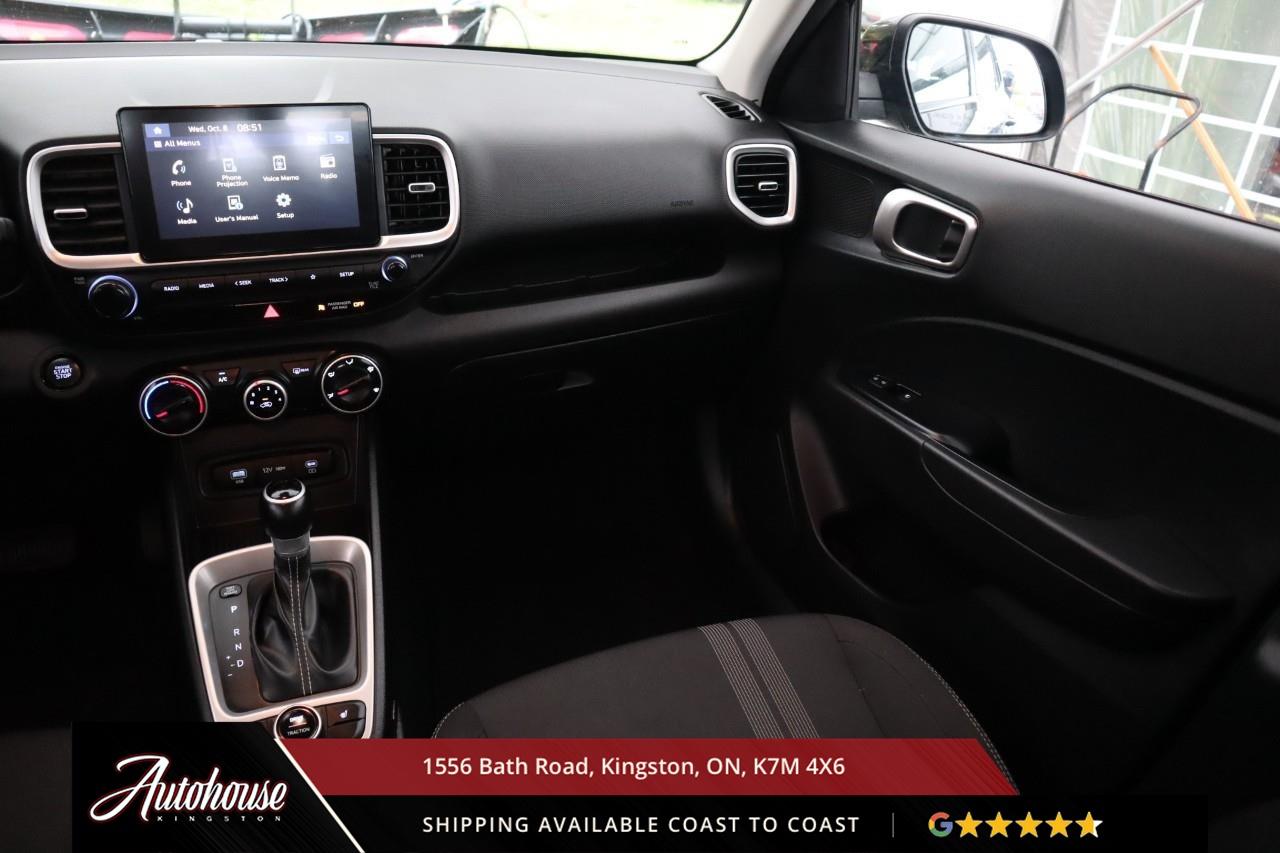 2025 Hyundai Venue Preferred REARVIEW CAMERA - HEATED SEATS Photo