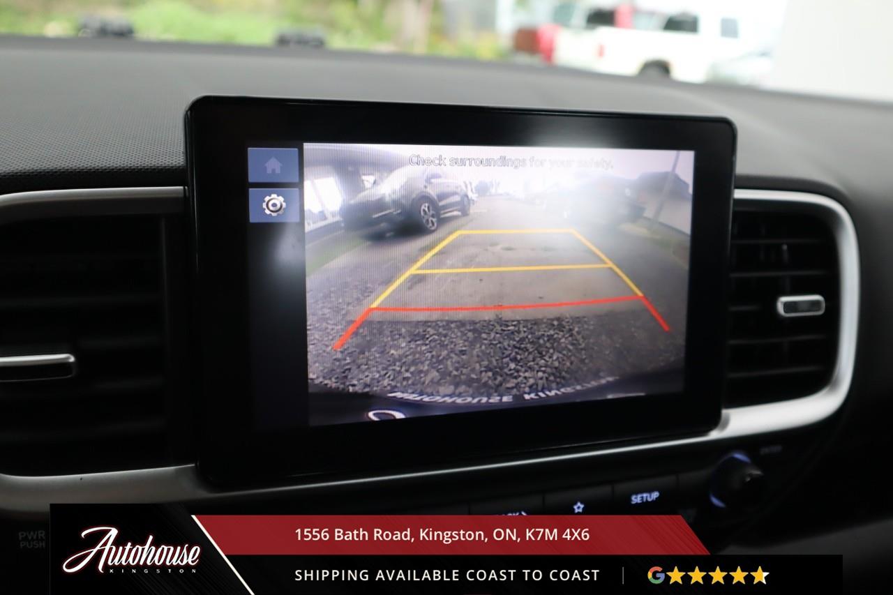 2025 Hyundai Venue Preferred REARVIEW CAMERA - HEATED SEATS Photo