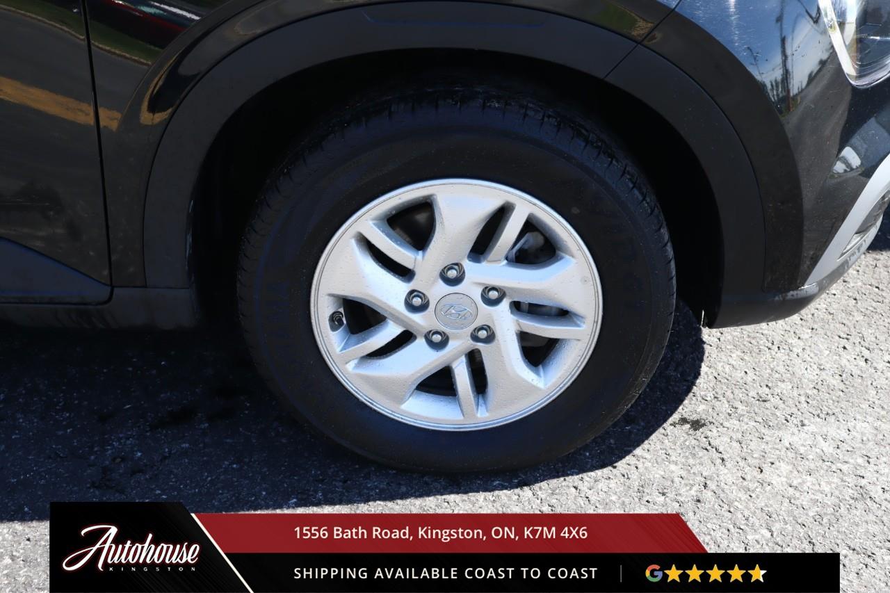 2025 Hyundai Venue Preferred REARVIEW CAMERA - HEATED SEATS Photo3