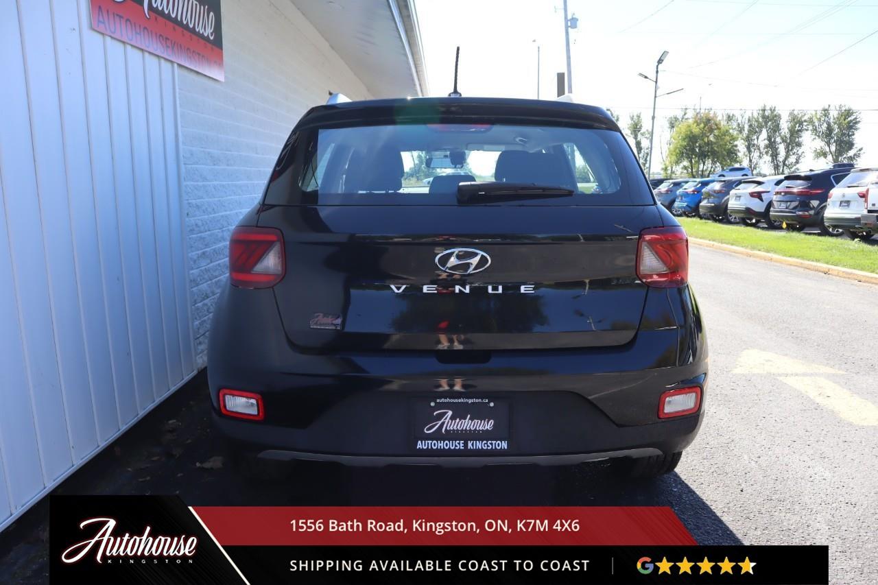2025 Hyundai Venue Preferred REARVIEW CAMERA - HEATED SEATS Photo