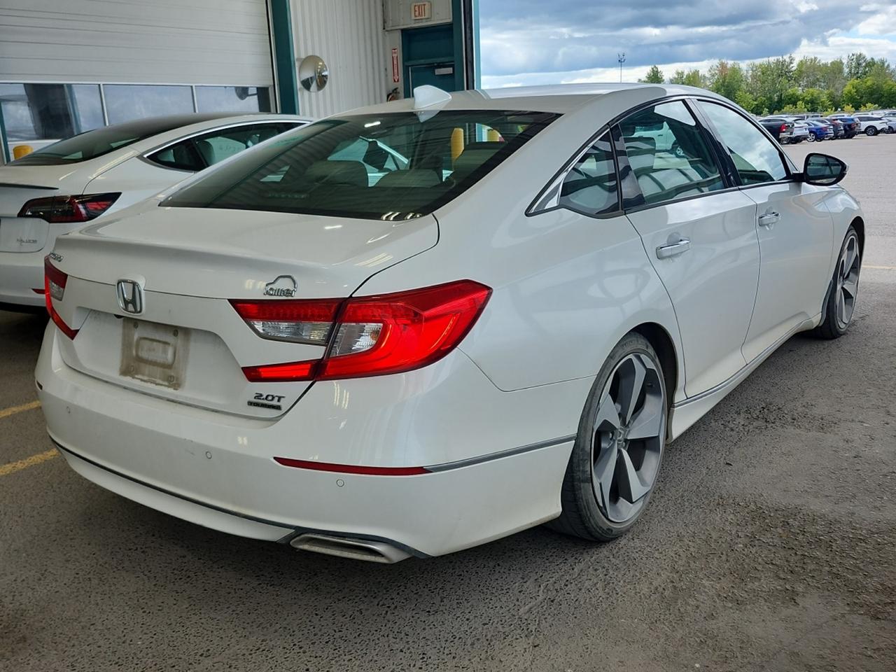 2019 Honda Accord Touring - LOADED!! HEADS-UP DISPLAY, REMOTE START! - Photo #5