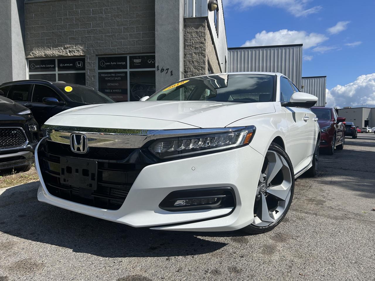 2019 Honda Accord Touring - LOADED!! HEADS-UP DISPLAY, REMOTE START!