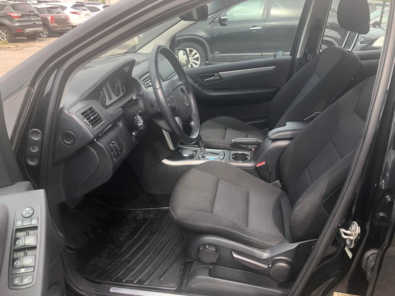 2011 Mercedes-Benz B-Class B 200, CERTIFIED WITH 3 YRS WARRANTY INCLUDED Photo