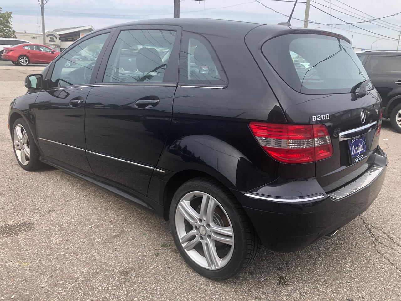 2011 Mercedes-Benz B-Class B 200, CERTIFIED WITH 3 YRS WARRANTY INCLUDED Photo