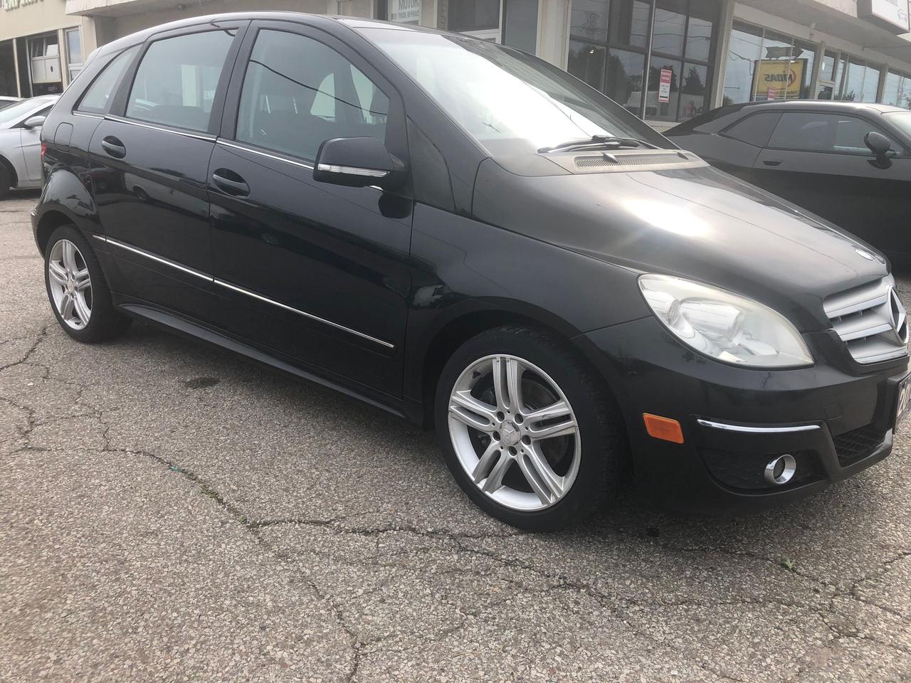 2011 Mercedes-Benz B-Class B 200, CERTIFIED WITH 3 YRS WARRANTY INCLUDED Photo